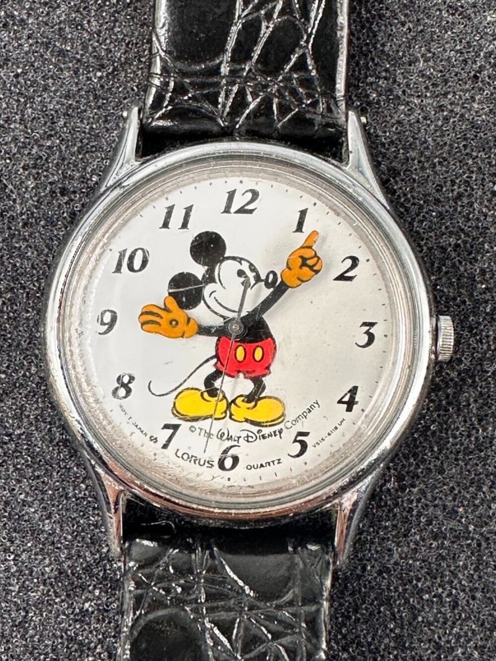 Lorus Mickey Mouse Watch Women Silver Tone Patent Leather Band New Battery